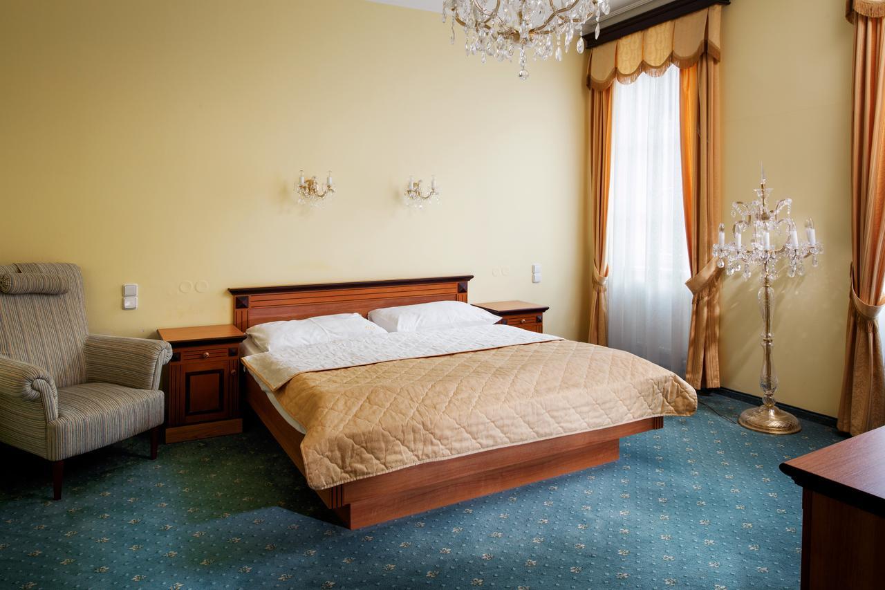Lazensky Hotel Moskevsky Dvur Karlovy Vary Exterior photo
